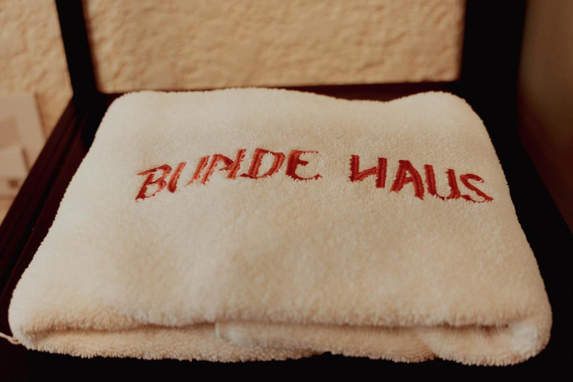Bunde Haus Hotel Express Boutique اباغويه المظهر الخارجي الصورة